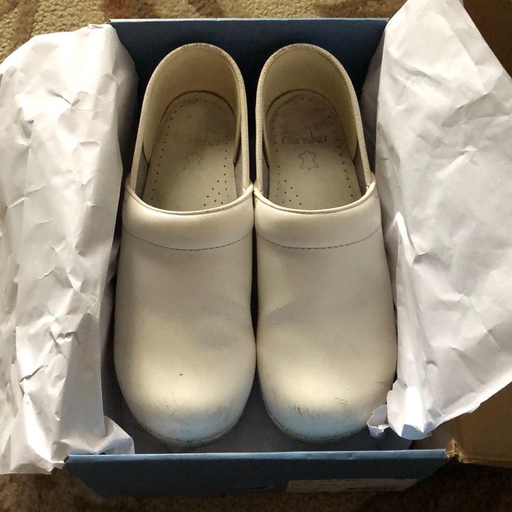 Dansko white clogs size 39
